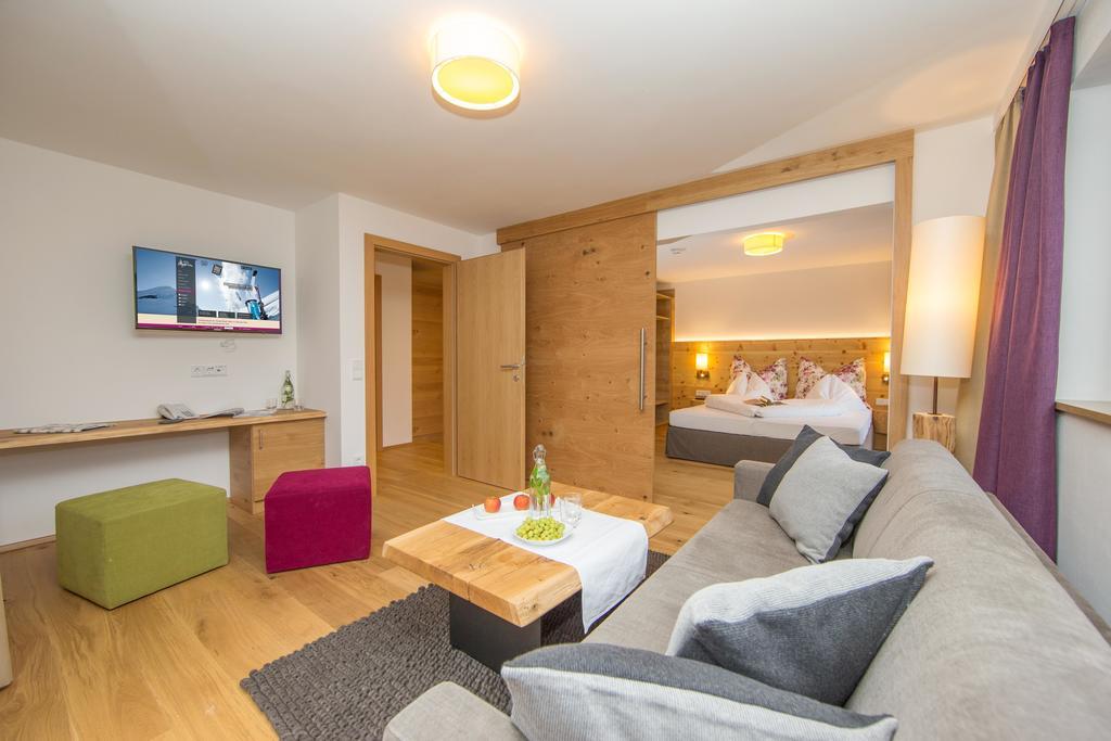 Hotel Stadt Wien Zell am See Habitación foto